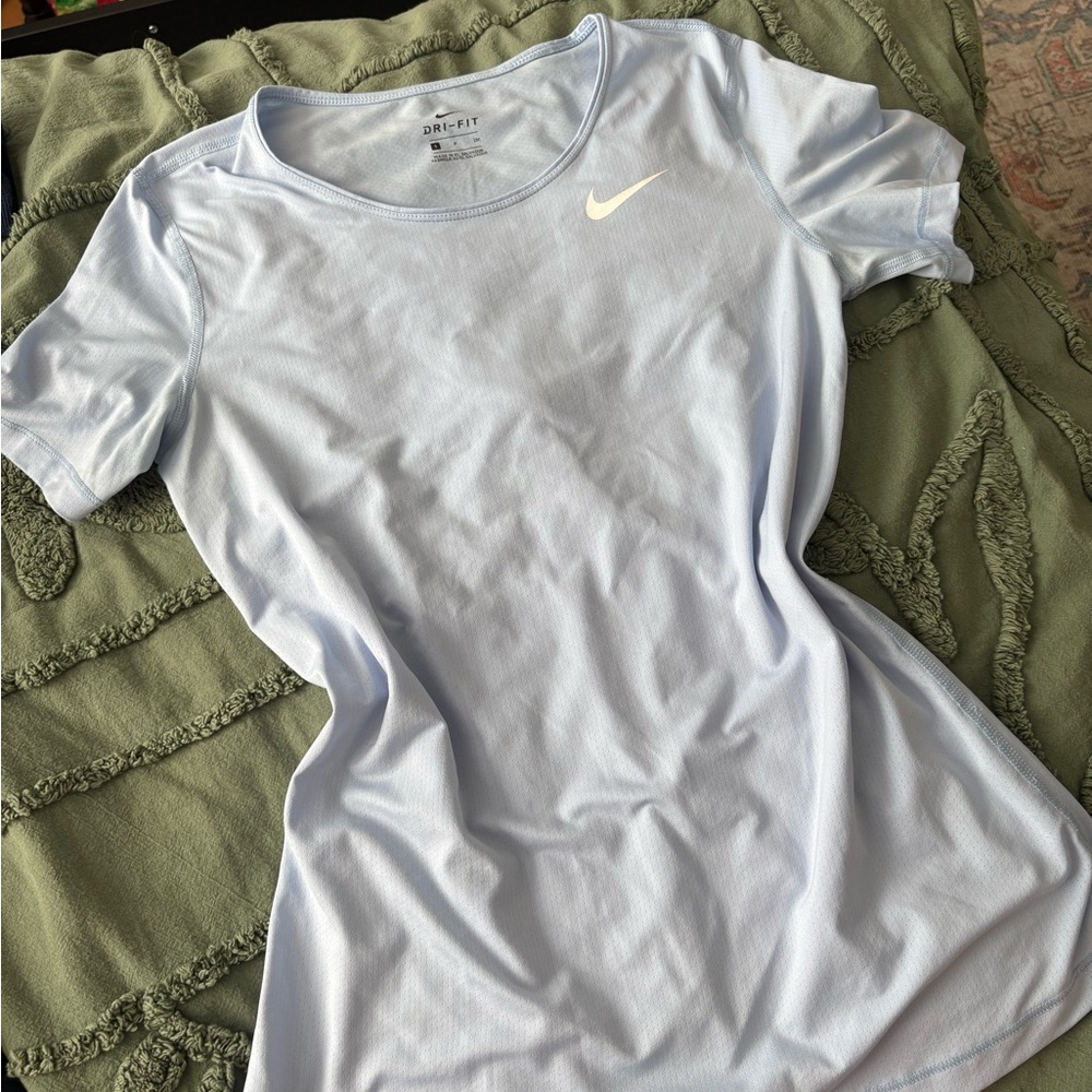 Nike Women's Sky Blue Short Sleeve Tee